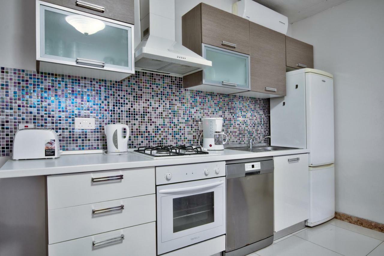 Spinola Court - Stunning Seaview Apartment & Penthouse On Spinola Bay By Shortletsmalta Saint Julian's Εξωτερικό φωτογραφία