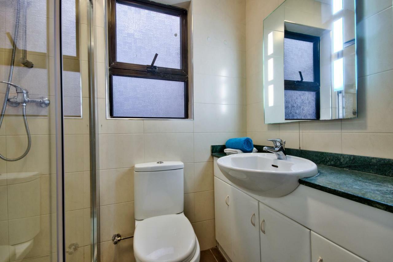 Spinola Court - Stunning Seaview Apartment & Penthouse On Spinola Bay By Shortletsmalta Saint Julian's Εξωτερικό φωτογραφία