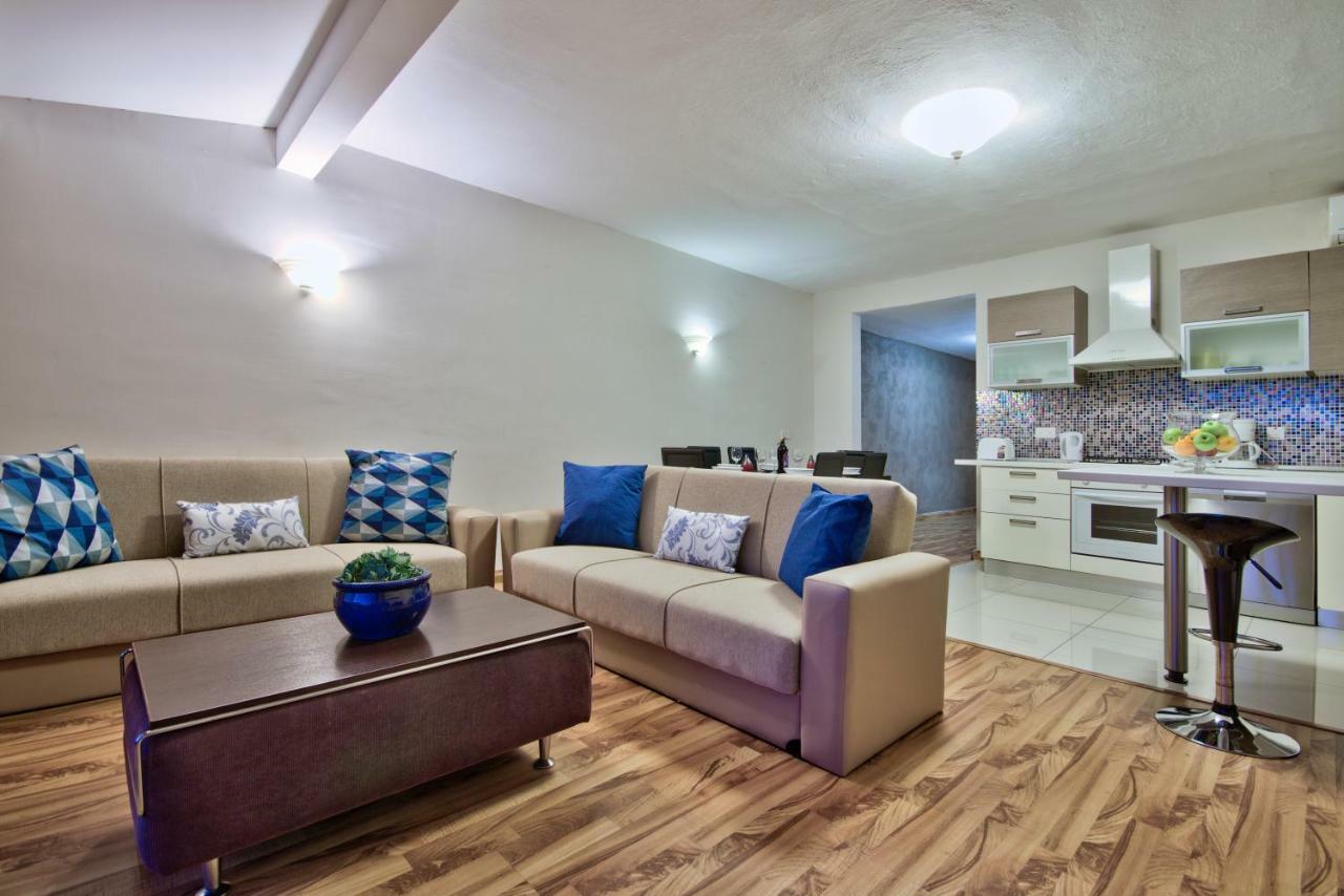 Spinola Court - Stunning Seaview Apartment & Penthouse On Spinola Bay By Shortletsmalta Saint Julian's Εξωτερικό φωτογραφία