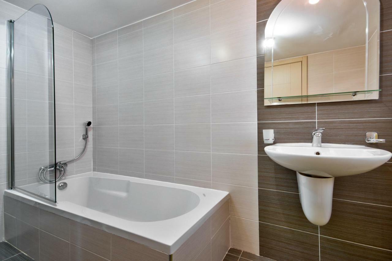 Spinola Court - Stunning Seaview Apartment & Penthouse On Spinola Bay By Shortletsmalta Saint Julian's Εξωτερικό φωτογραφία